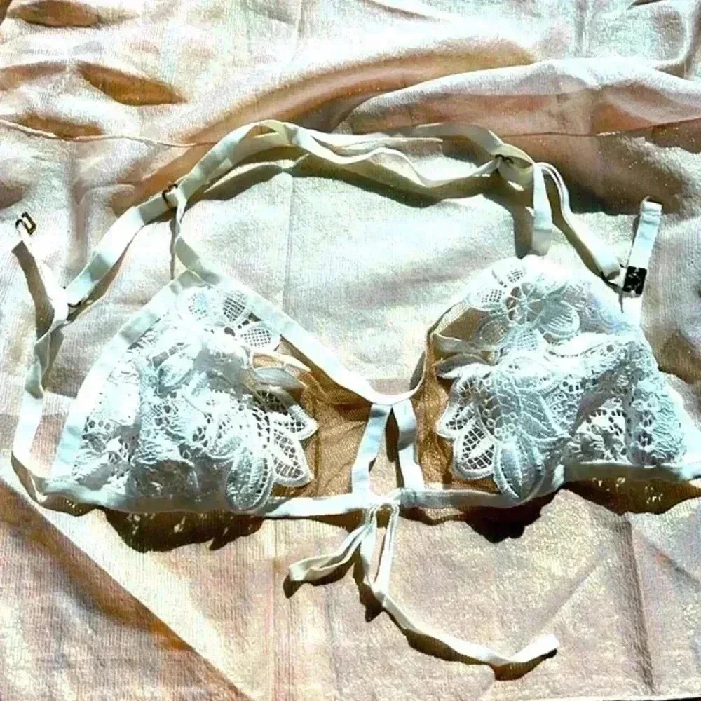 Bralette Skivvies embroidered For Love & Lemons Sheer Mesh Appliqué Floral Bra - Picture 2 of 9